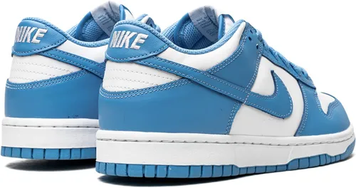 Vista 802 de Nike Kid's Dunk Low Sneaker