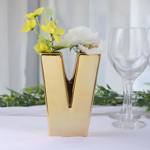 Vista 23 de Efavormart.com Maceta de cerámica chapada en oro brillante de 6" con escultura de letra B, florero para plantas de brotes, pieza central de mesa