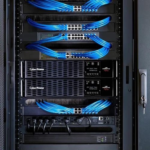 Vista 7 de CyberPower PR750RTXL2UC Aplicación inteligente Sinewave UPS Respaldo de batería