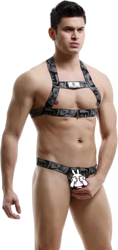 Vista 3 de Swbreety Arnés para hombre, camiseta sin mangas de camuflaje para el pecho, correa para el pecho, disfraces, camiseta muscular y tanga con anillo