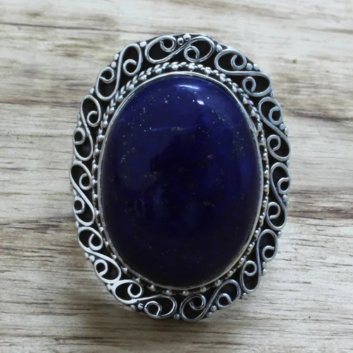 Vista 2 de NOVICA Anillo de cóctel hecho a mano de plata de ley 925 lapislázuli con piedra natal azul de la India 'Swirling Sky