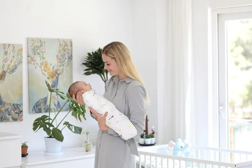 Vista 4 de BaeBae Goods Manta para envolver al bebé, juego de 4 envolturas ajustables para bebés, mantas para envolver pañales para niños y niñas, hechas