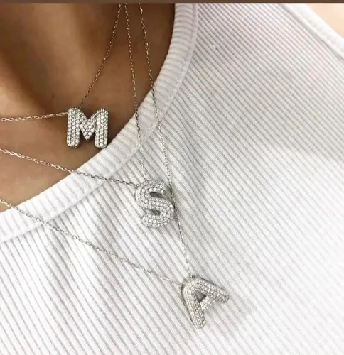Vista 7 de Elizz Jewels Collar con inicial de letra CZ de burbuja, dije con nombre con dije del alfabeto, collar de globo de circonita cúbica brillante