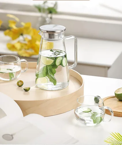 Vista 2 de Jarra de vidrio de borosilicato con tapa, 1.8L/60 onzas, resistente al calor, jarra de agua con asa para refrigerador, jarra grande de té helado