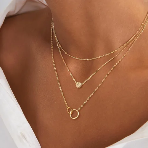 Vista 3 de Collar chapado en oro de 14 quilates con corazón pequeño con inicial de nombre grabada, hecho a mano, delicado, para mujer, joya