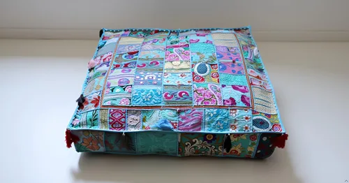 Vista 28 de CRAFT KALA Funda de Puf Tradicional de Retazos Cuadrada India Pufs de Sala de Estar India Otomana de Diseñador Bordada Decorativa Hogar Vida Rosa