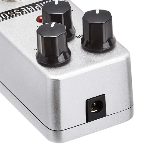 Vista 3 de Amazon Basics - Pedal de guitarra con compresor, Circuito totalmente analógico, Plata