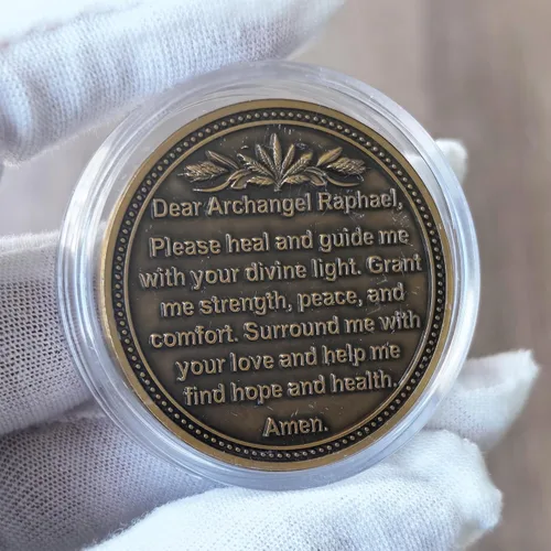Vista 2 de Moneda de desafío Arcángel Rafael – Ficha curativa de aleación de zinc de 1.57 pulgadas con oración inspiradora para fortaleza y paz, para salud