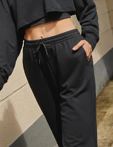 Vista 3 de CRZ YOGA Pantalones deportivos de cintura alta para mujer pantalones de algodón grueso con bolsillos pantalones deportivos casuales de descanso