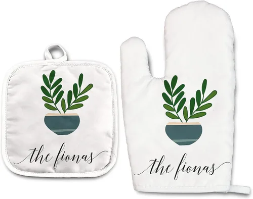 Vista 10 de Angela's Kitchen - Juego de guantes de horno personalizados y soporte para ollas Regalos de cocina personalizados Inauguración de la casa