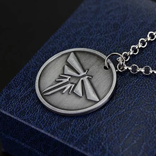 Vista 6 de SONGCHANGJEWELRY Last Of Us Necklace Look For The Light Trophie Cosplay Pendant Necklace Christmas Gifts for Men Teens Fan