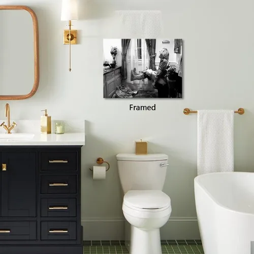 Vista 3 de Lona enmarcada de arte de pared divertido de baño - póster de "Dumb and Dumber" para decoración de pared - impresiones en lona en blanco y negro