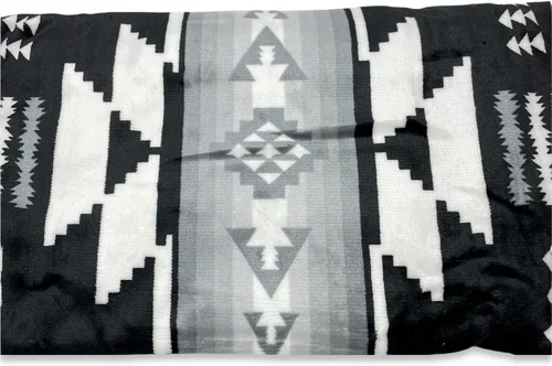 Vista 3 de Southwest Design 16112 - Manta con forro de sherpa (estampado navajo), color negro y gris