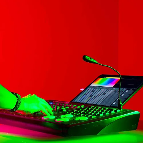 Vista 7 de ADJ Productos Link Controlador de hardware DMX 4-Universe