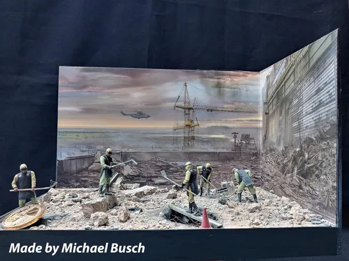 Vista 10 de ICM 35903 Figura de plástico Modelo Chernobyl#3. Limpiadores de escombros (5 Figuras) - Escala 1:35