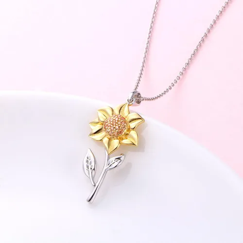 Vista 3 de Collar de plata de ley S925 con dije de girasol con circonita cúbica o aretes para mujer de 18.0in