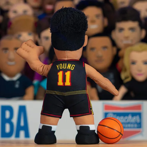 Vista 6 de Bleacher Creatures Atlanta Hawks Trae Young 10" Figura de Peluche - Una Superestrella para Jugar y Exhibir