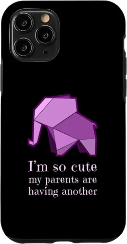 Vista 27 de iPhone 16 Parents having cute-baby Case