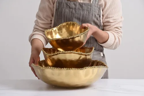 Vista 7 de Pampa Bay Cuenco mediano profundo de porcelana chapada en titanio, 8.5 pulgadas, tono dorado mate, horno, congelador, apto para lavavajillas