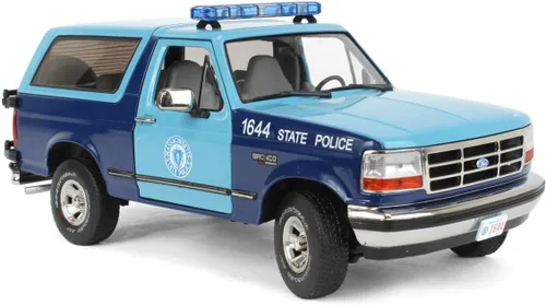 Vista 2 de Greenlight 1/18 Policía Estatal de Massachusetts 1996 Ford Bronco XLT Artisan Collection 19120