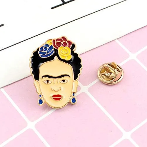 Vista 4 de Flairs New York - Broche de solapa esmaltado hecho a mano, Frida Kahlo la leyenda