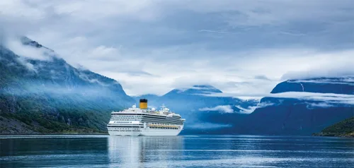 Vista 4 de Lunarable Taza navideña, Cruise Liners on Hardanger Fjorden, Noruega Mountain Summer Holidays Landscape, taza de café de cerámica para bebidas de té