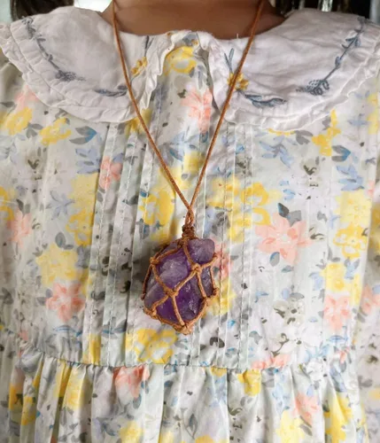 Vista 7 de AITELEI Collar con colgante de cristal de amatista natural crudo para curación de chakras de Reiki, piedra de tratamiento con cuerda tejida a mano