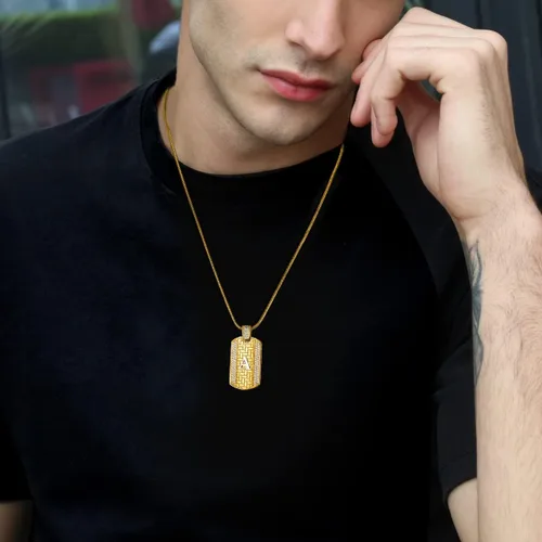 Vista 2 de ETEVON 18K Gold Plated Initial Necklace, Gold Stainless Steel Letter Pendant Necklace Hip Hop Square Chain Jewelry Gift for Men Boy Birthday