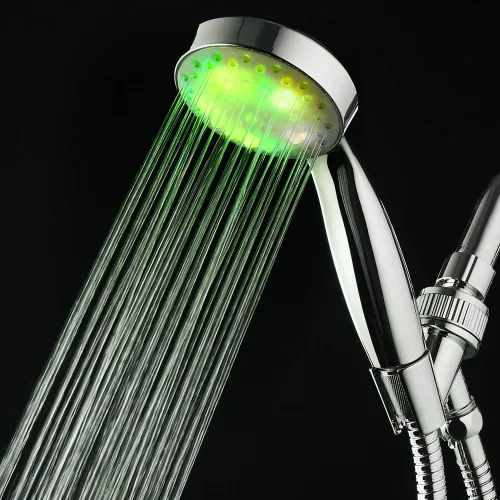 Vista 4 de Cabezal de ducha LED KAIREY con mango 7 colores que cambian automáticamente, luz de ducha que se enciende con mango pulido cromado con manguera
