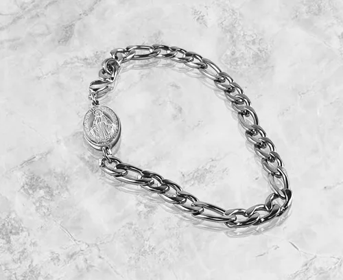 Vista 3 de Ben Junot USA - Pulsera de acero inoxidable para hombre con medalla milagrosa