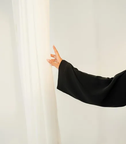 Vista 5 de Abaya elegante y moderna para mujer, ligera, fluida, suave y perfecta para cualquier ocasión