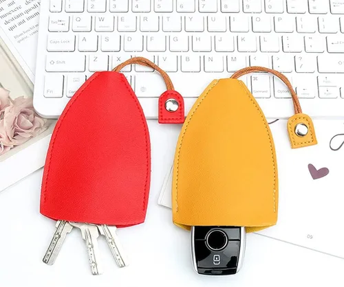 Vista 4 de Funda para Llave de Coche, 2 Piezas de Bolsas de Llavero Extraíbles Creativas, Gancho de Llavero Protector de Gran Capacidad de Cuero PU (Negro)