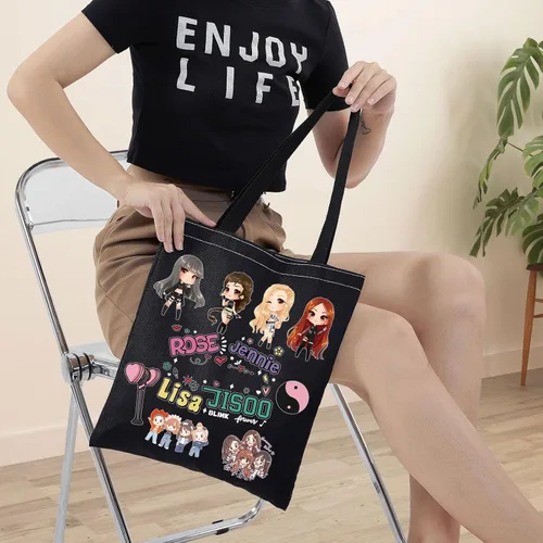 Vista 4 de BWWKTOP K-Pop Girl Group Tote Bag Cantante Fans Regalos Música Miembros de Grupo de Lona Bolsa de Hombro Singer Tour Mercancía