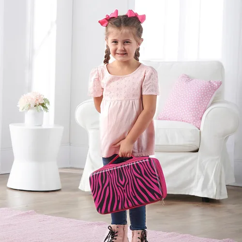 Vista 7 de Badger Basket Elegante estuche de viaje para muñecas de moda de 12 pulgadas, solución de almacenamiento con bolsillos para accesorios de muñeca, lo