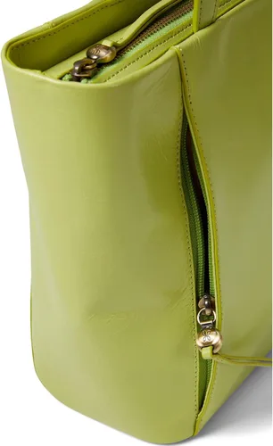 Vista 3 de HOBO Haven Tote para mujer, construcción de cuero con asas superiores, forro de algodón, cierre con cremallera y elegante bolso