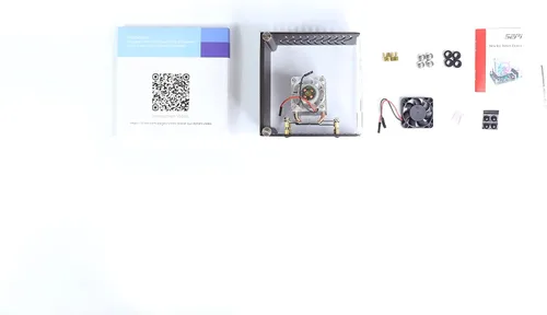 Vista 4 de Vilros Raspberry Pi Reveal - Una carcasa de escritorio compatible con Raspberry Pi estilo torre con refrigeración integrada