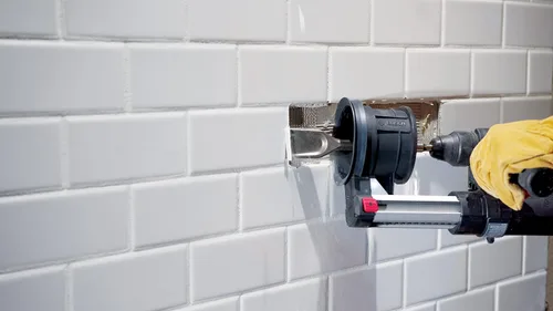 Vista 2 de Bosch HS1425P 1-1/2 In. x 10 In. Ancho cincel SDS-plus Bulldog Hammer Acero