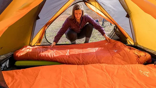 Vista 7 de TETON Sports ALTOS, saco de dormir de 20 grados y 0 grados para adultos, saco de dormir ligero y cálido para momia para camping, senderismo