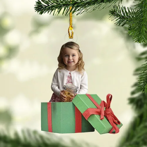 Vista 23 de Adorno personalizado de primera Navidad del bebé con carga de foto, decoración plana colgante de cara de recién nacido para árbol navideño, lindo