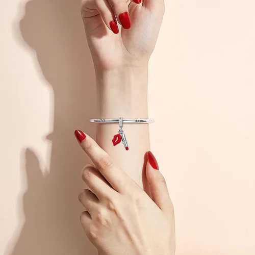 Vista 4 de KunBead Dijes colgantes de labios sexy para mujeres y niñas, compatibles con pulseras Pandora