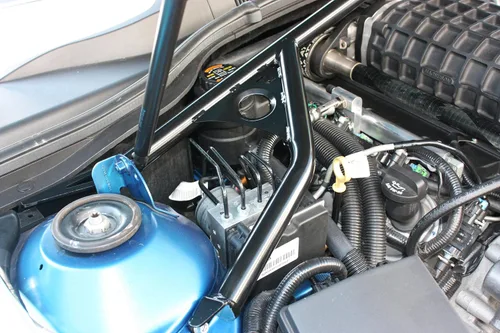 Vista 6 de Hotchkis 20109 Chassis Max Strut Brace para Camaro 2010