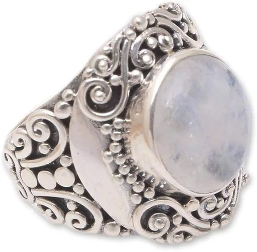Vista 3 de NOVICA Anillo de plata de ley 925 con piedra lunar arcoíris