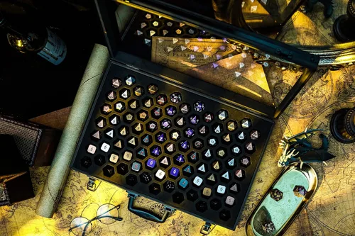 Vista 3 de Dice Palace - Estuche de almacenamiento y exhibición de dados 2 en 1 para guardar juegos y colecciones de dados DND Pathfinder Call of Cthulu - Caja