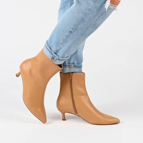 Vista 6 de Journee Collection Botines de tacón de gatito de ancho medio y ancho para mujer