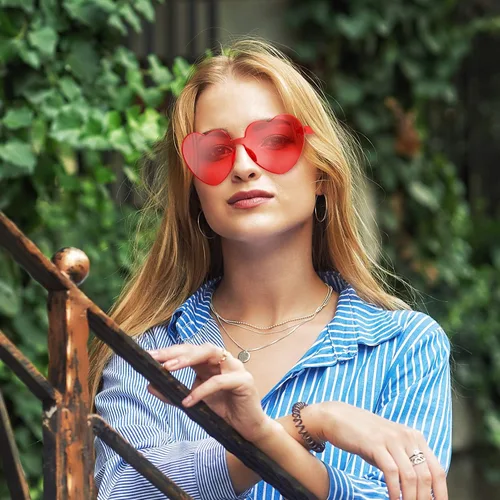 Vista 7 de Maxdot - Lentes de sol transparentes sin marco con forma de corazón para fiestas