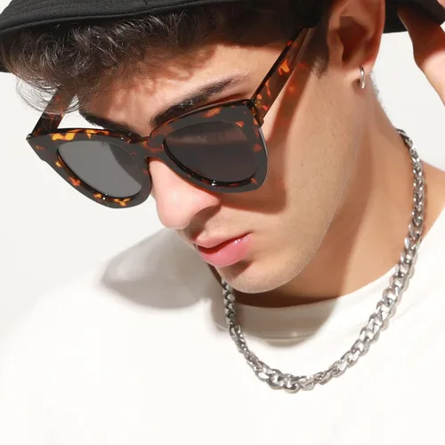 Vista 5 de Ayaoch Lentes de sol retro con diseño de ojo de gato, montura cuadrada, protección UV para mujeres y hombres (concha de tortuga + gris), Careygris