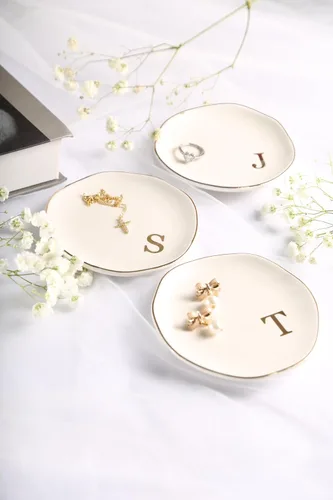 Vista 6 de Bandeja de Cerámica para Joyas, Plato para Anillos, Personalizada con Monograma S, Regalos de Compromiso y Boda, para Cumpleaños, Día de la Madre