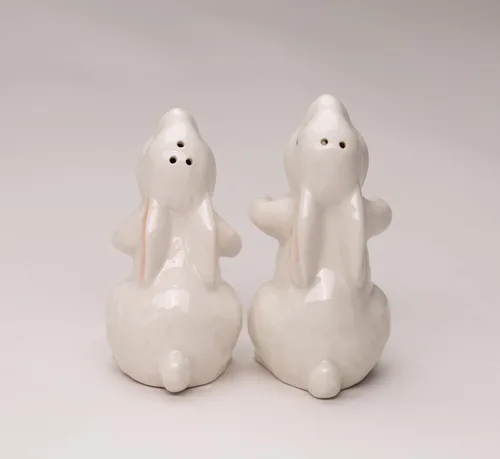 Vista 8 de Cosmos Gifts 21011 Hugging Rabbits Salero y pimentero Blanco
