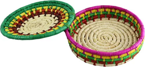 Vista 2 de Calentador de cesta de tortilla de palma tejida a mano, hecho en México, pequeño verde
