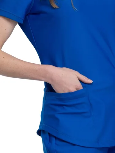 Vista 3 de Form Scrubs para mujer, cuello en V elástico de punto CK840